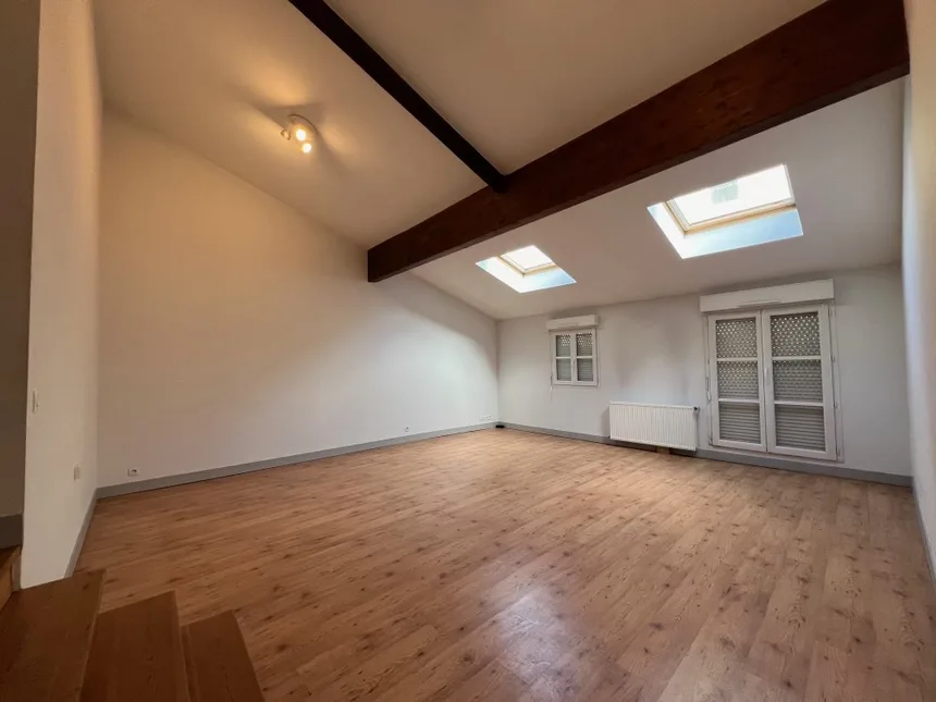 Chez ISABELLE MIRRI - Architecte d'Intérieur Paris, nous sommes convaincus qu'un design réussi commence par l'écoute de vos besoins., photo 1